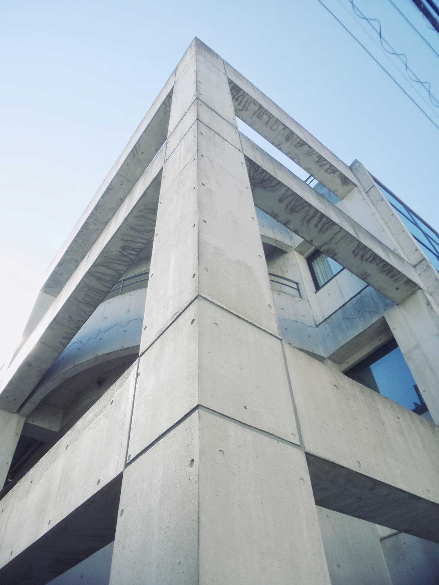 Struttura contemporanea in cemento